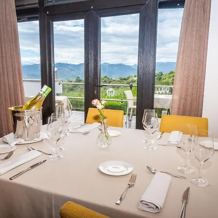 Hotel De Nature & 4*