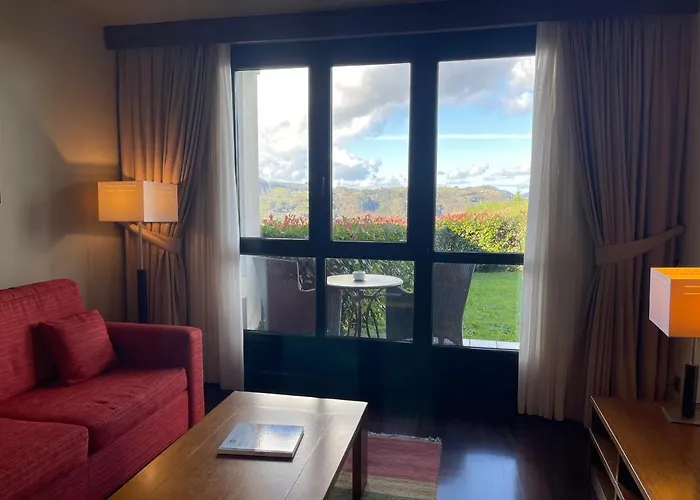 De Nature & Hotel 4*