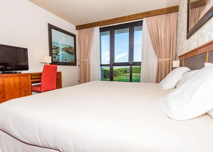 De Nature & 4* Torazu